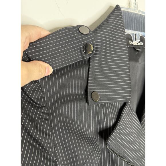 Bebe Women's Jacket Sz 6 Moto Cropped Pinstripe Bikercore Grunge Goth - Picture 5 of 16
